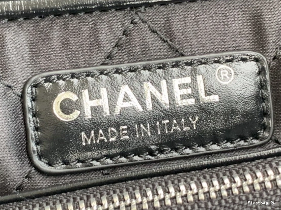First Bag Ru CHANEL HANDBAG 22 0729